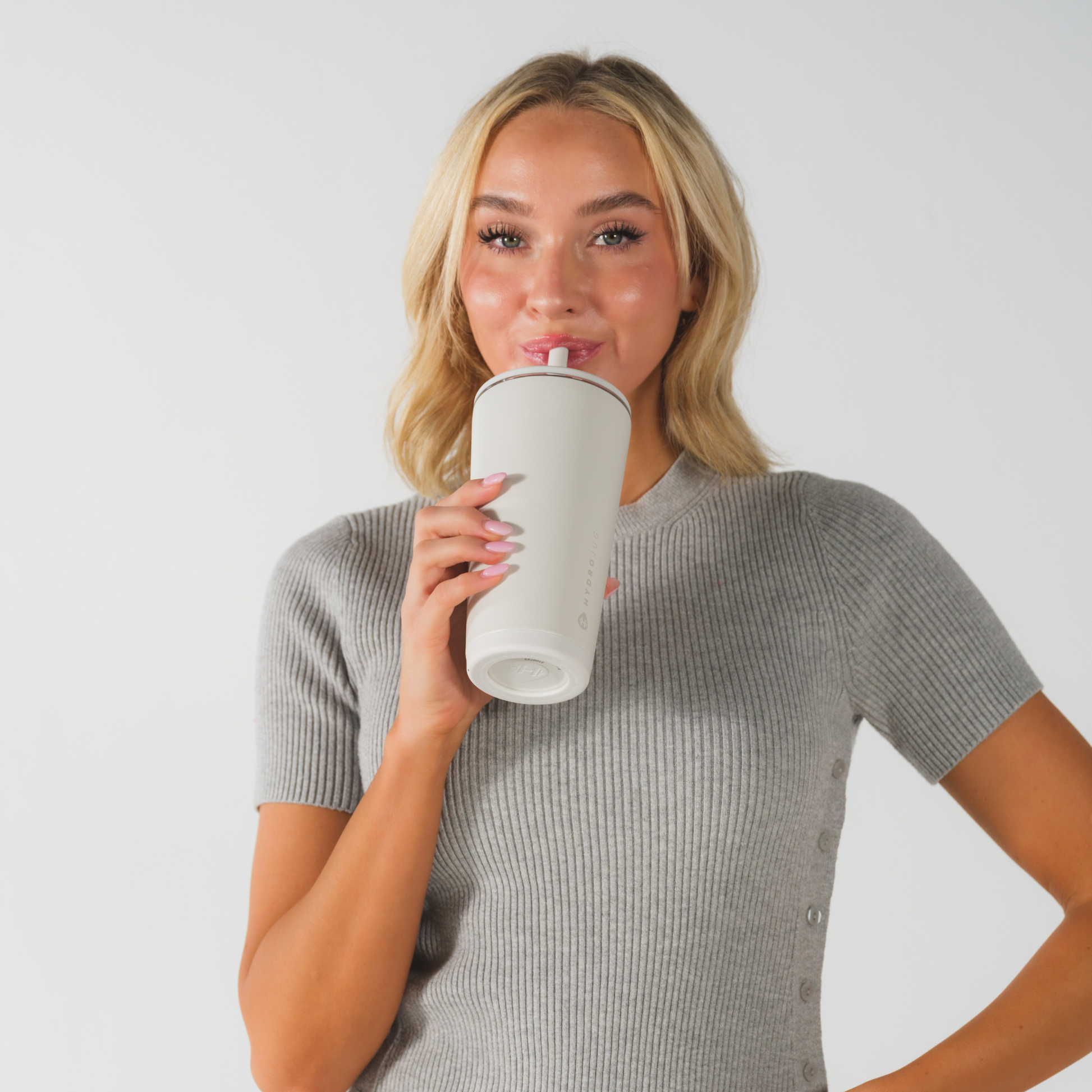 linen-m6 EverydayTumbler20oz.-Linen-WPI-1_1.png